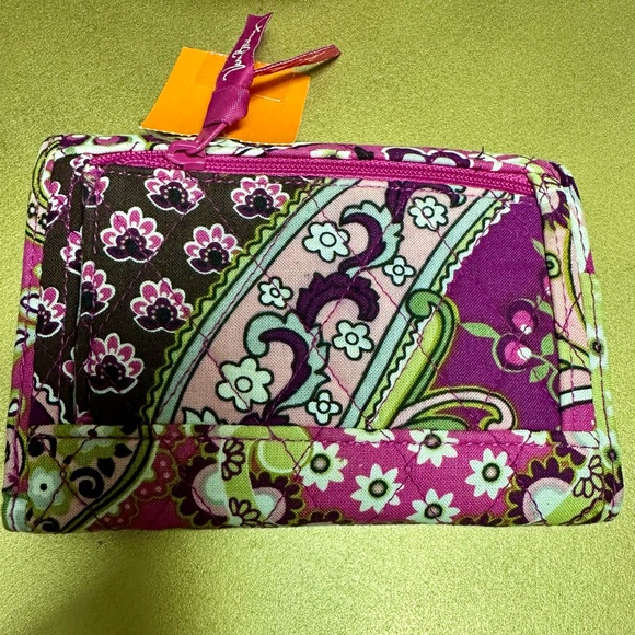 Stunning, multicolored paisley floral vera Bradley wallet - Picture 3 of 5